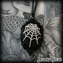 Deviant South 'Tangled In Her Web' Cameo Necklace