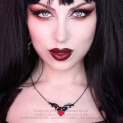 Alchemy Gothic P920 Sombre Desir -- black bat red heart