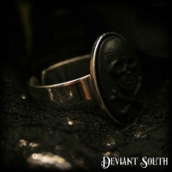 Deviant South Small Skull 'n Crossbones Black Out Cameo Silver Adjustable Ring