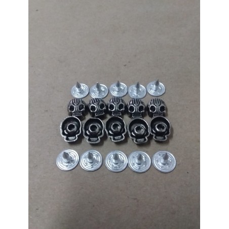 Skull 11 X 8.36 mm Silver Rivets - 10 sets per pack (10 skulls + 10 backs)