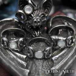 Alchemy Gothic AG-R219 Triple Goddess ring -- Mother of Pearl