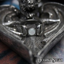 Alchemy Gothic AG-R219 Triple Goddess ring -- Mother of Pearl