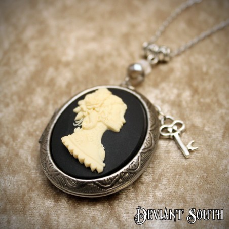 Deviant South Sugar Skull Lady Rose Locket, Silver 1.8mm Stainless Steel Chain