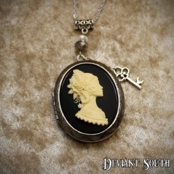 Deviant South Sugar Skull Lady Rose Locket, Silver 1.8mm Stainless Steel Chain